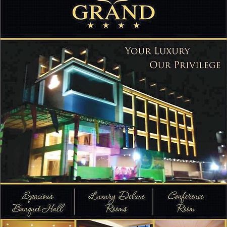 Dng The Grand Hotel Kanpur Bagian luar foto