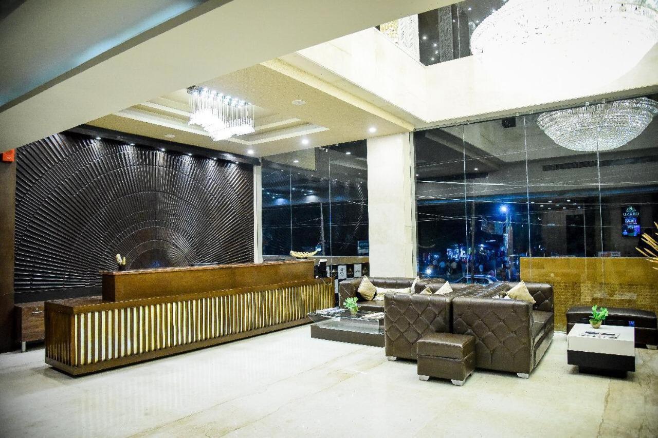 Dng The Grand Hotel Kanpur Bagian luar foto